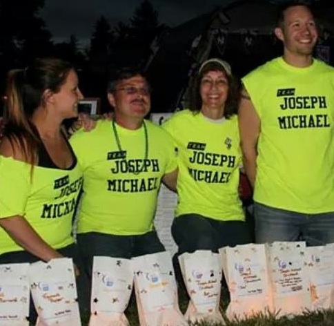 JMCF supporters at a community fundraising event